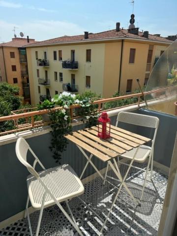 Puccini Apartment Модена Экстерьер фото